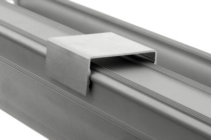 Exemple d'application fixation SVETOCH ARCTIC 30 mm avec profilé aluminium industriel SVETOCH ARCTIC